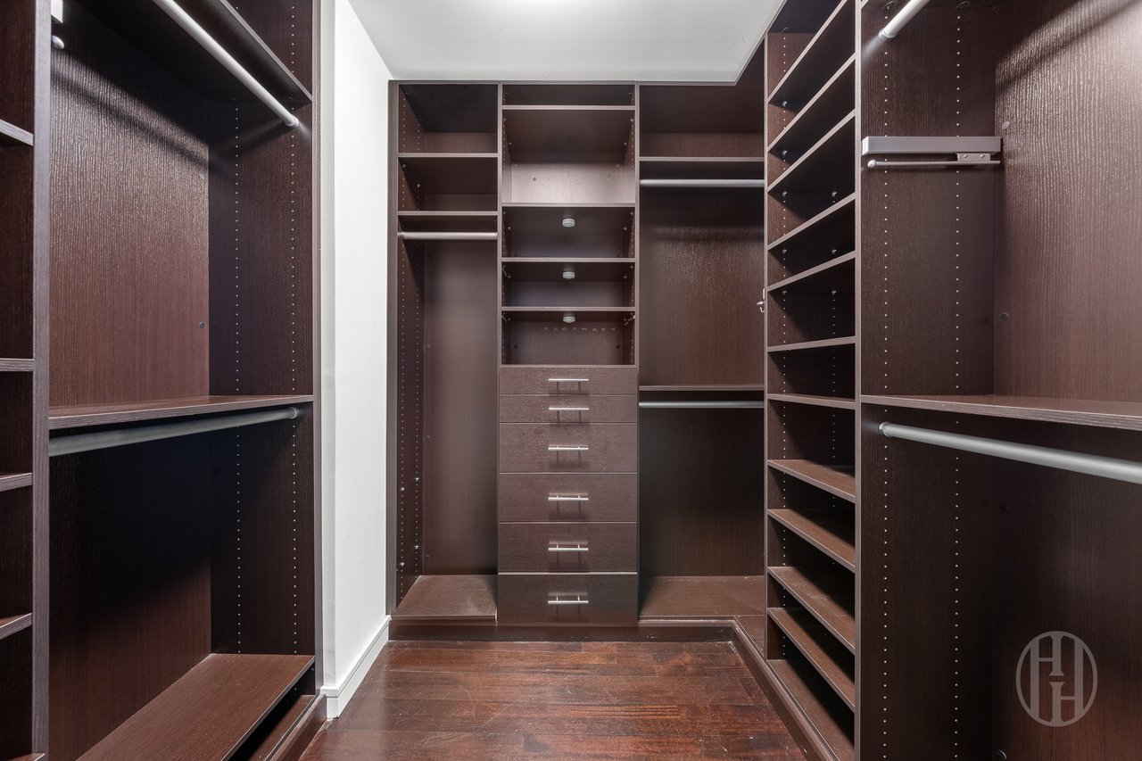 300 East 23rd Street