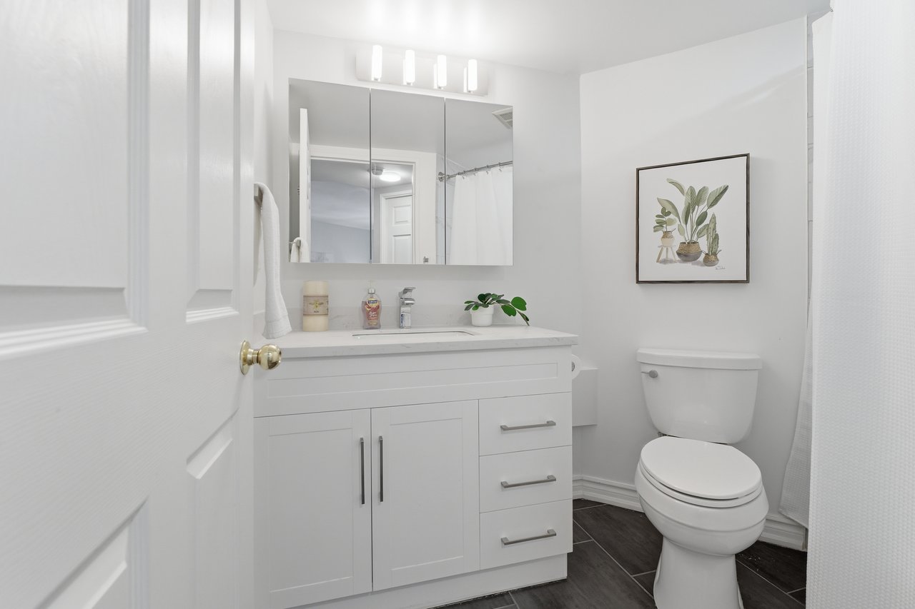 1485 Lakeshore Rd E 511