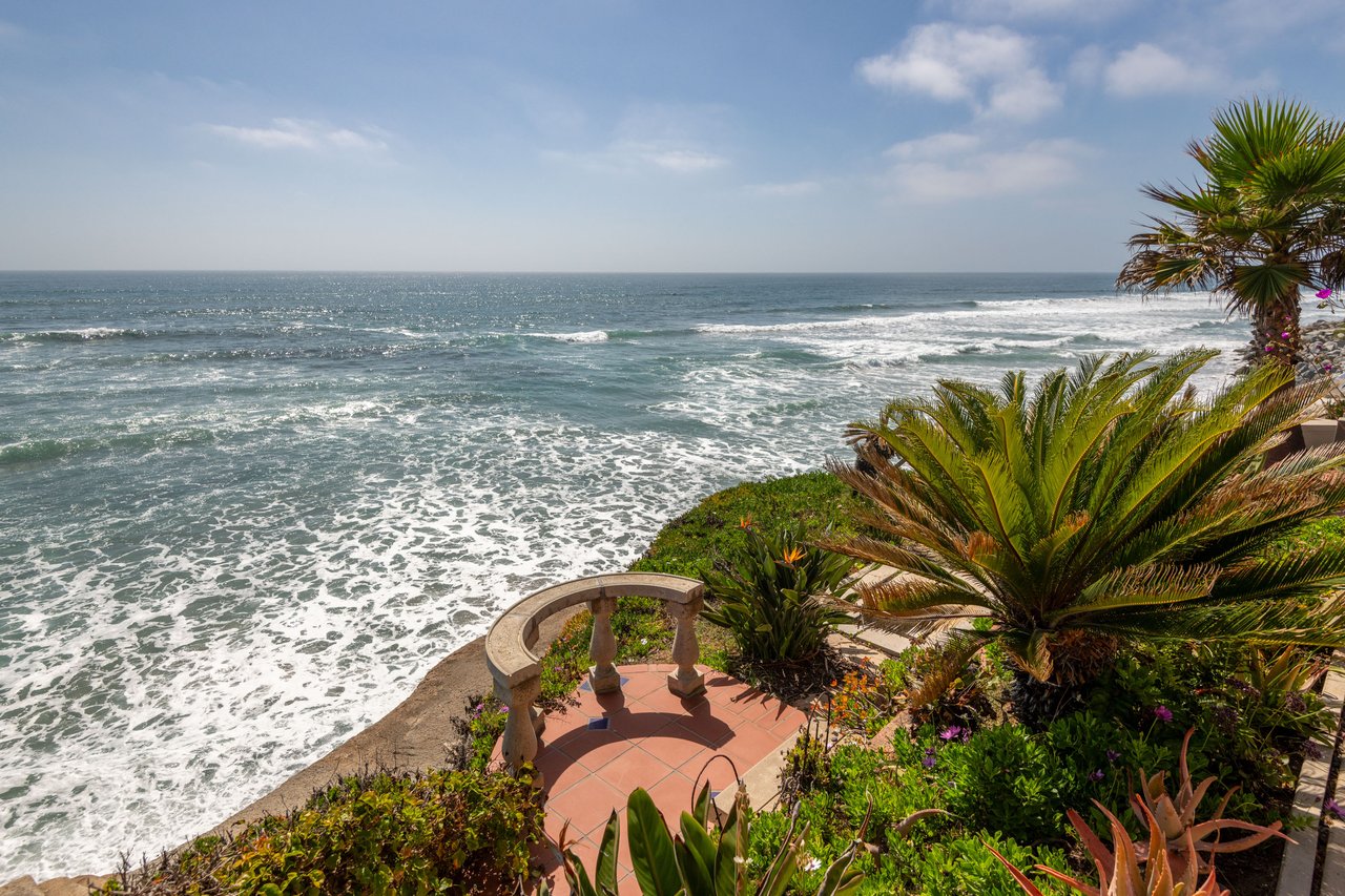 5143 Shore Drive