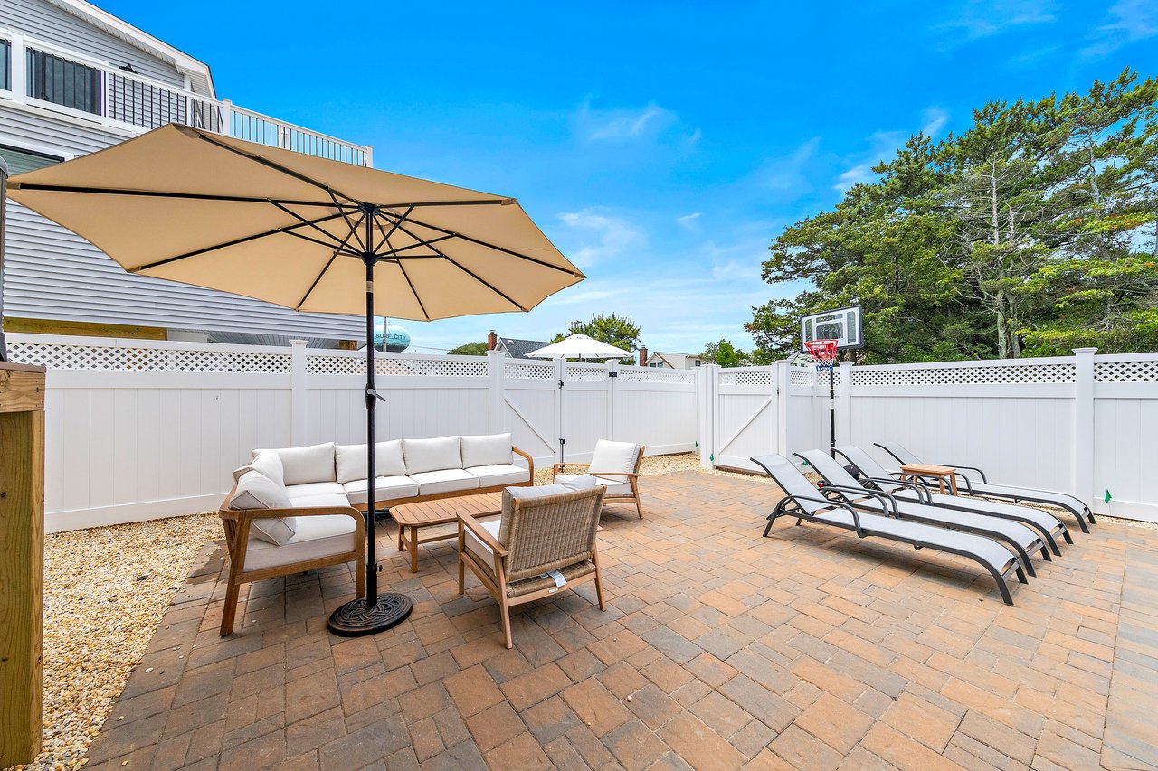 1615 Long Beach Blvd, Surf City