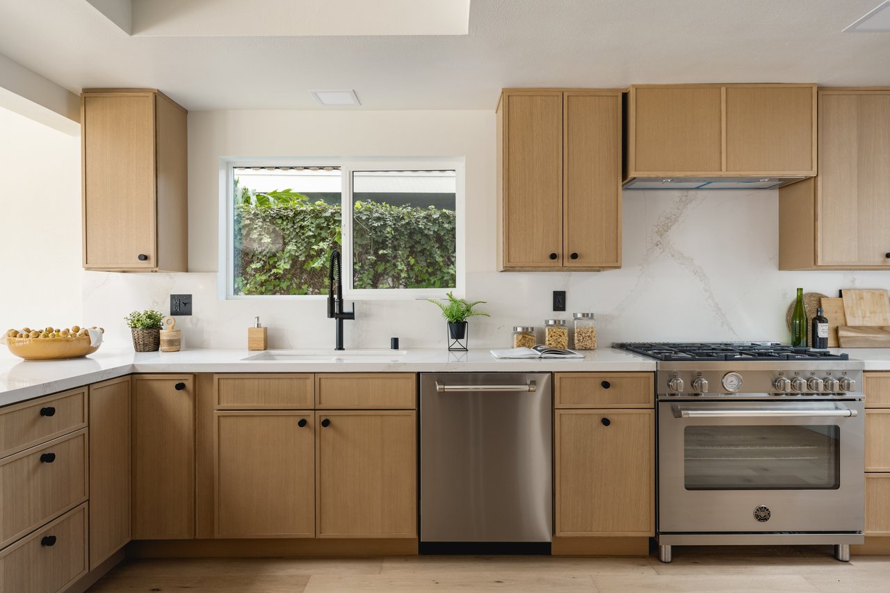 2851 SEAHORSE Avenue