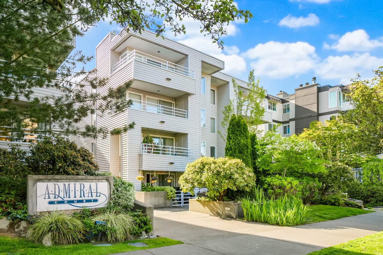 Video tour: North Admiral condo. To view in new browser window
