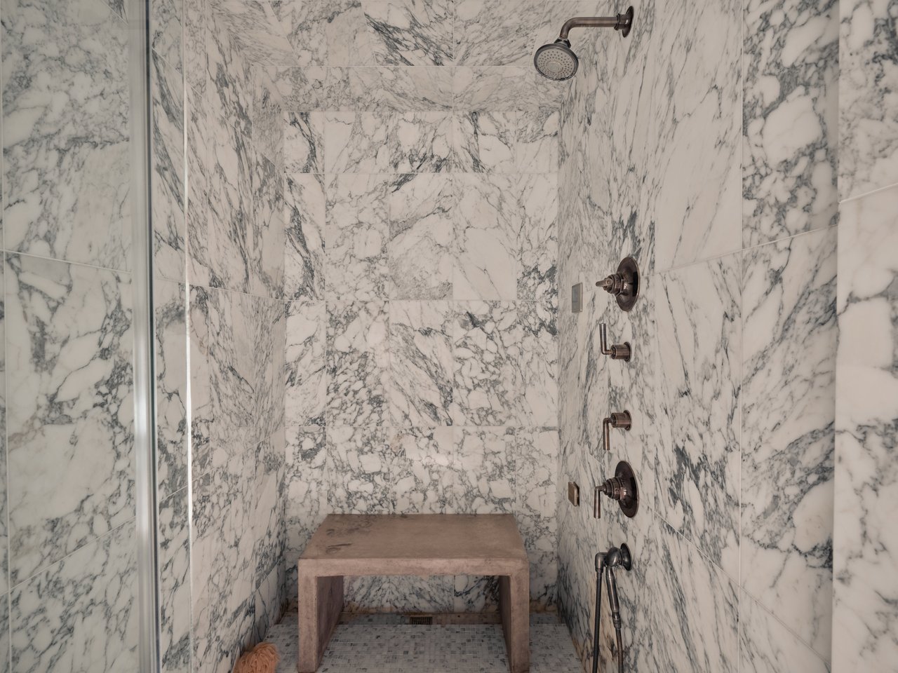 STRATFORD HILLS ARCHITECTURAL LANDMARK