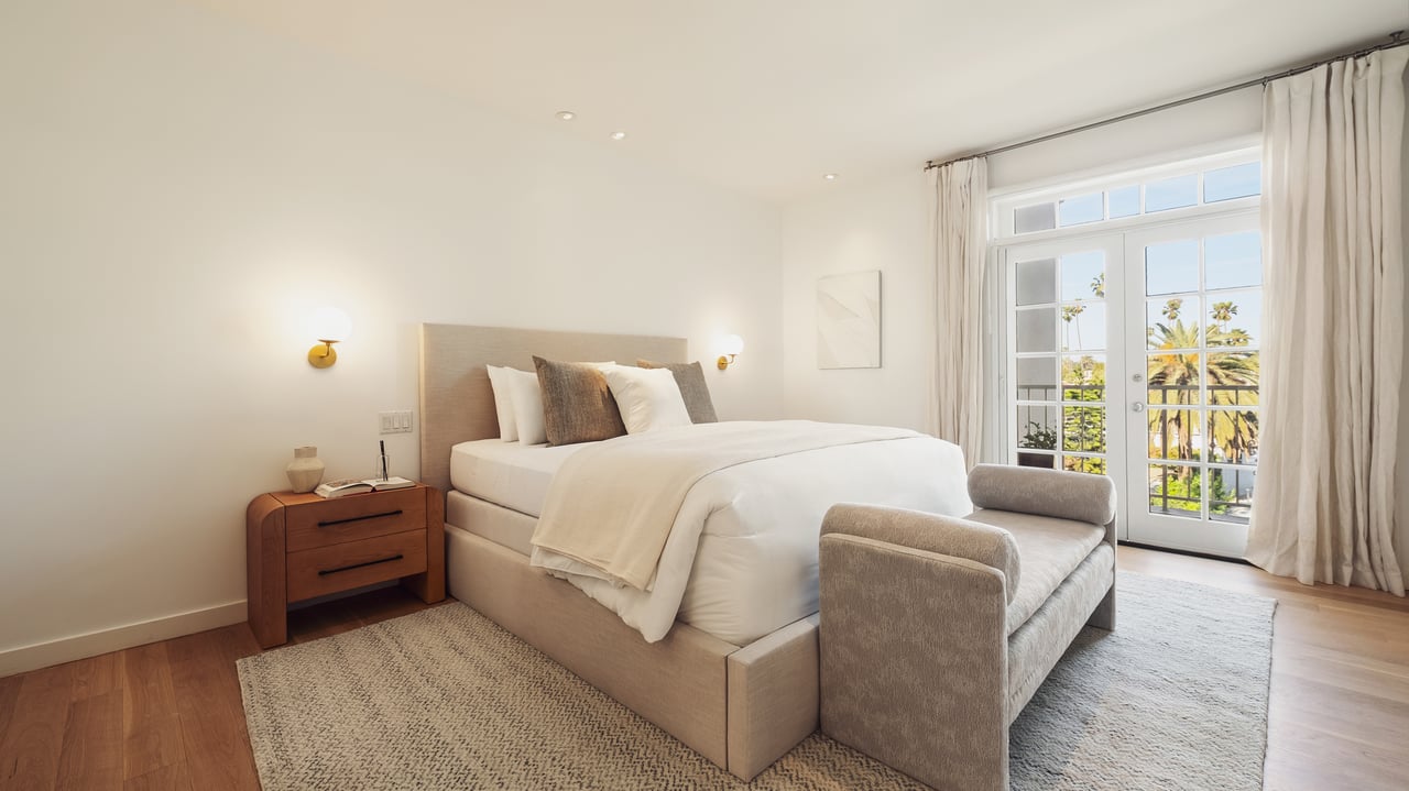 1040 4th St Unit: 405, Santa Monica 