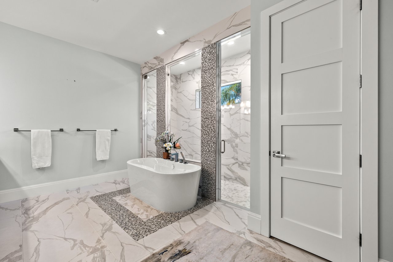 6617 Joanna CIR
