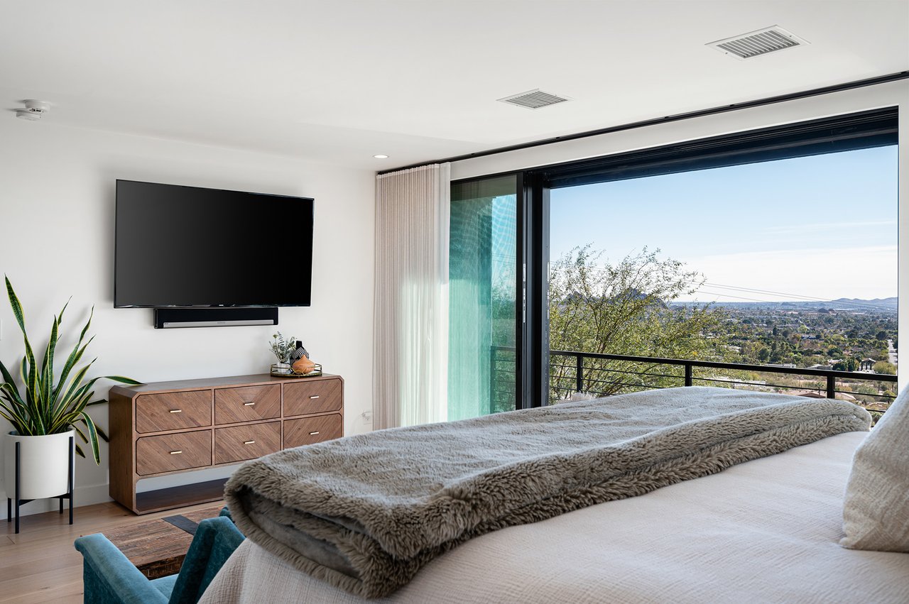 5419 E VALLE VISTA Road