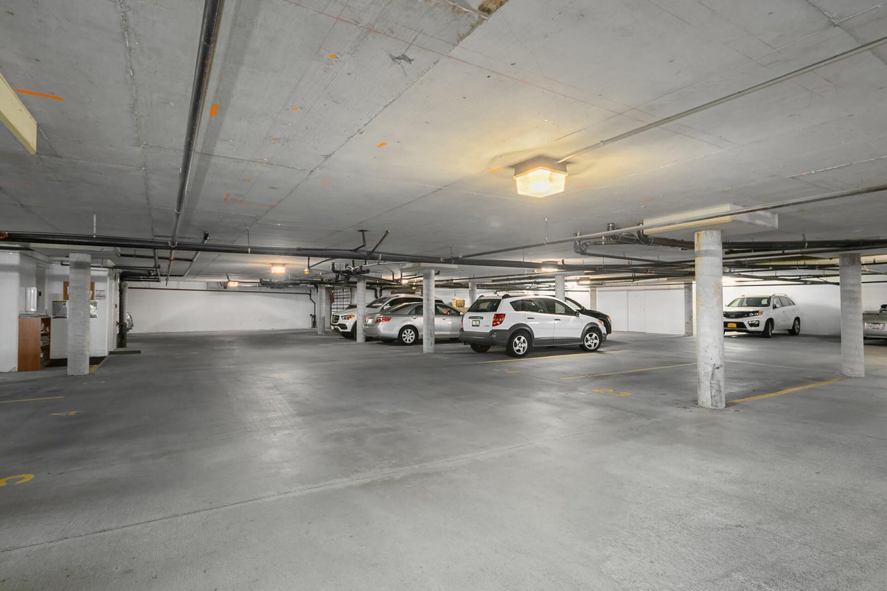 2125 California Ave SW, #202