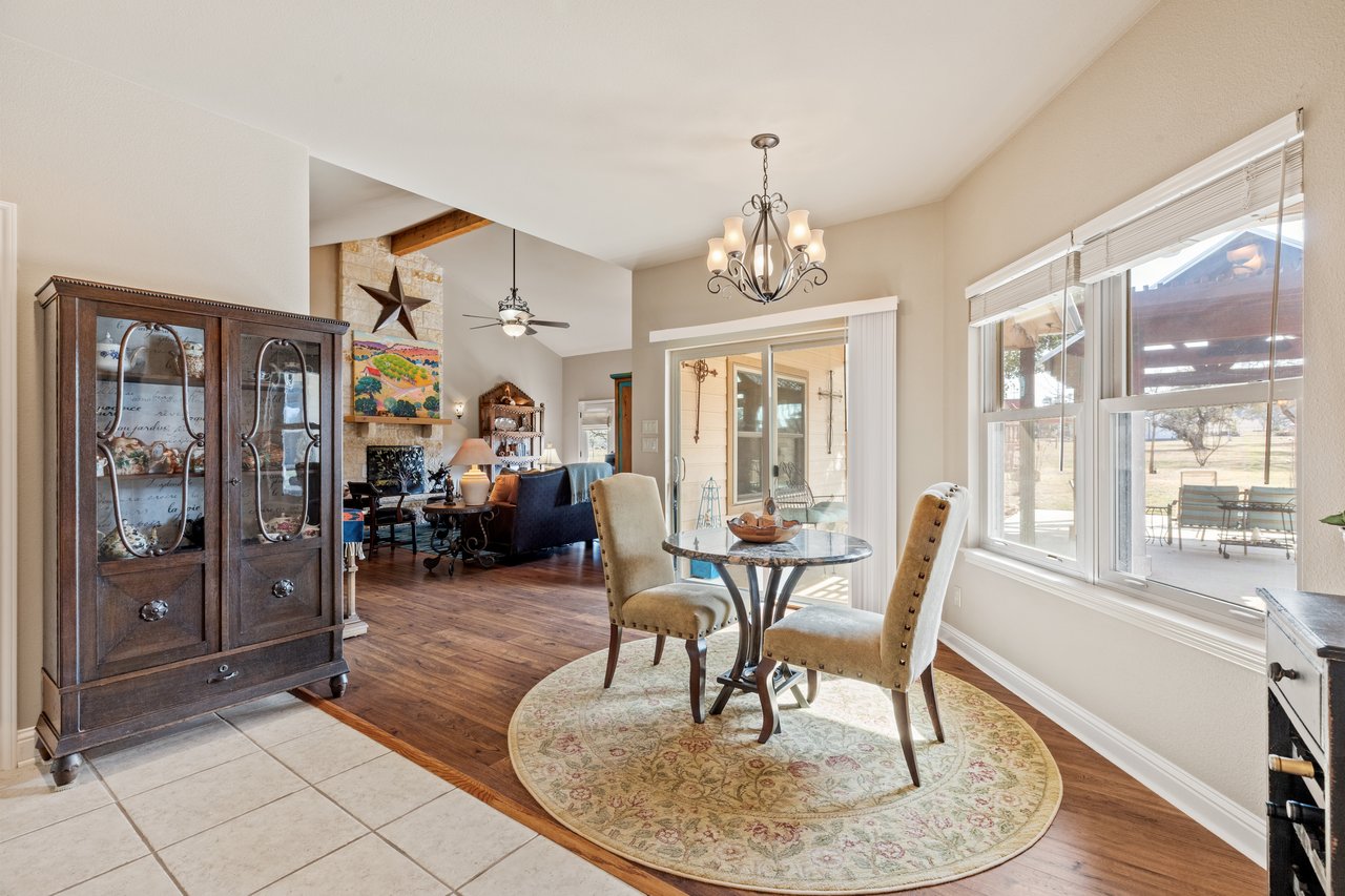 156 Northview Ln, Fredericksburg, TX