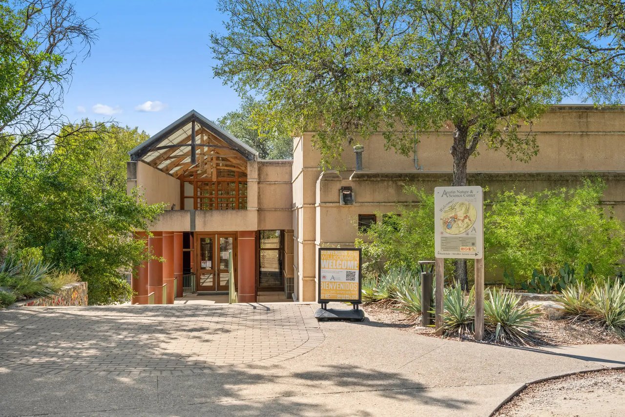 1709 Crested Butte Dr - Westlake Hills Single-Story Legacy Estate on Half-Acre