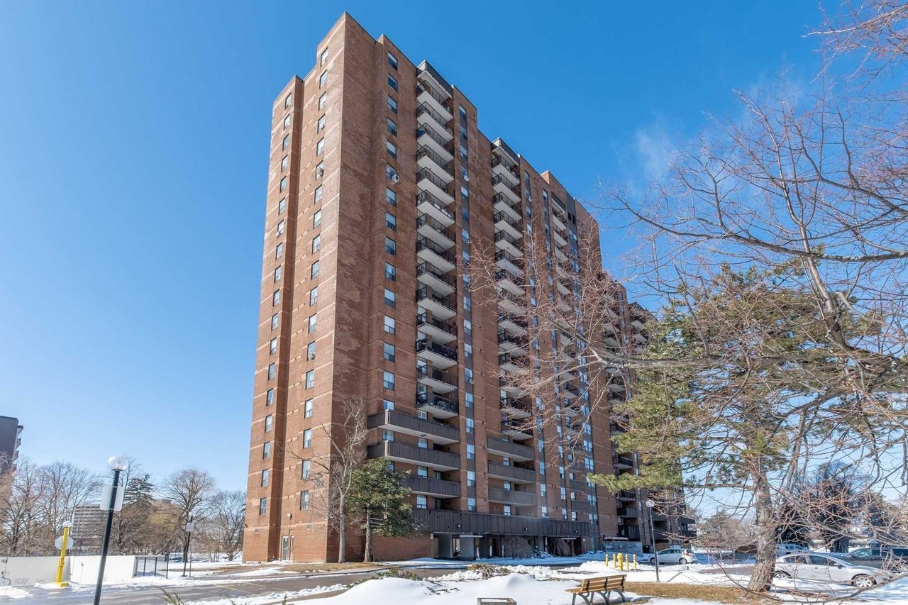 90 Ling Rd, #404