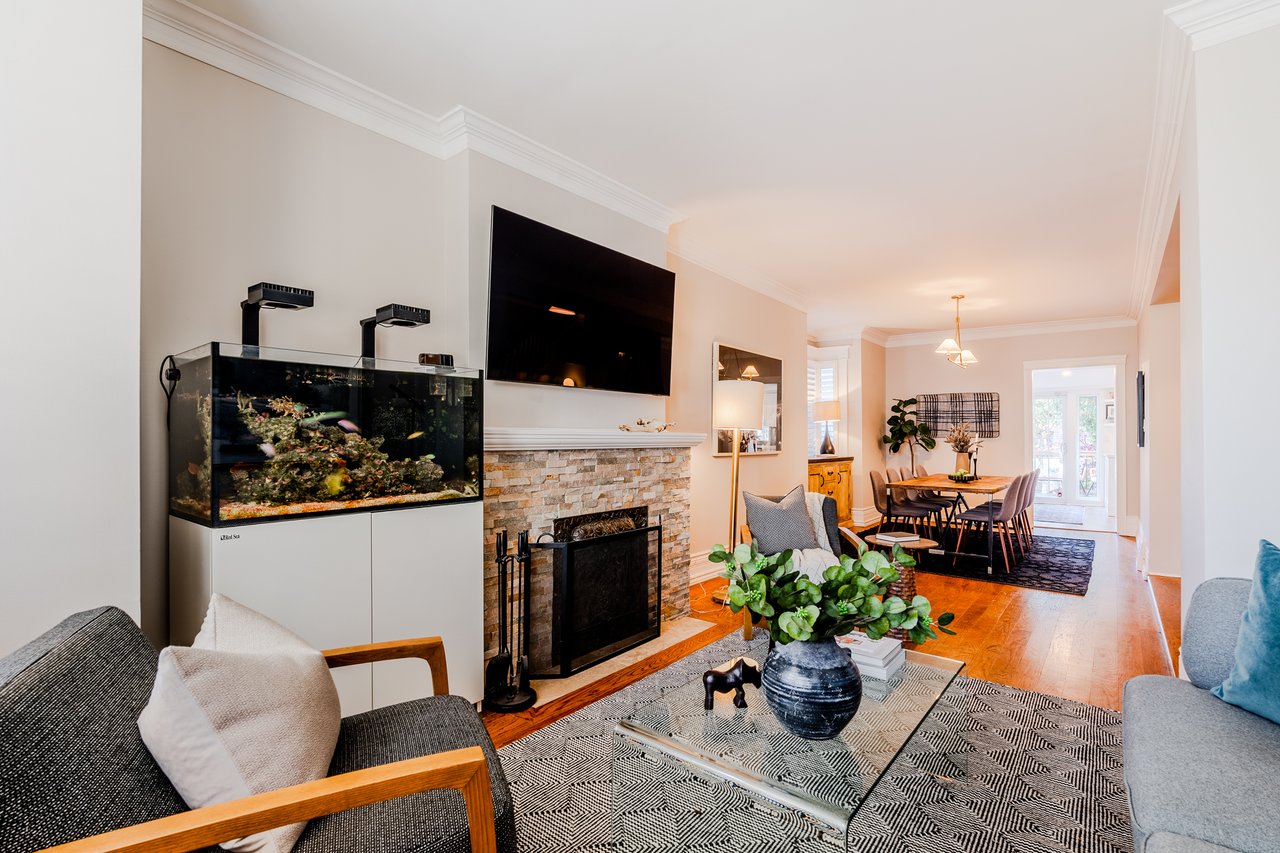 310 Lee Ave