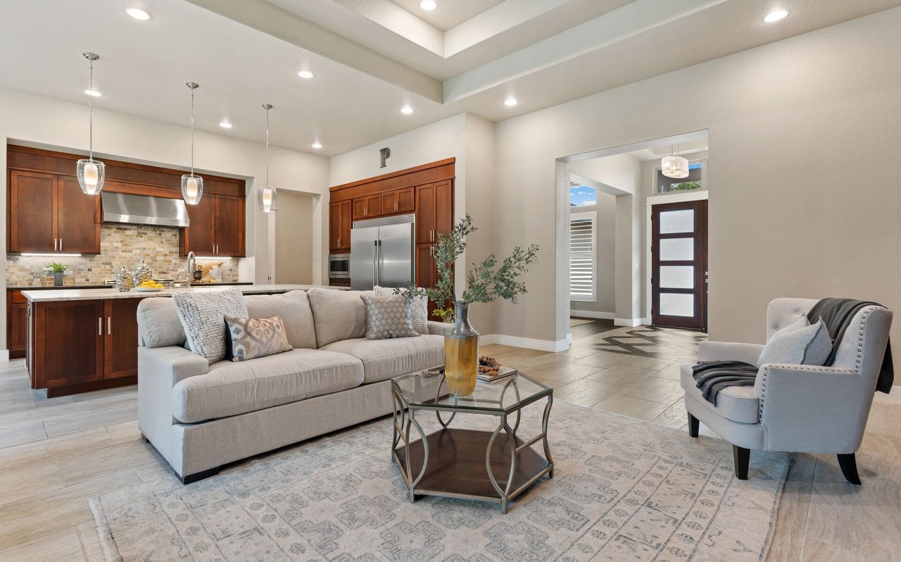 How to Effectively Stage Your Home