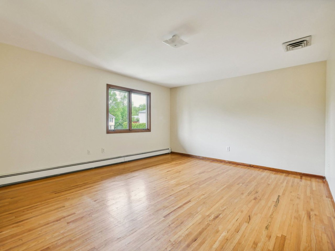 Exclusive Duplex Listing 2 Colby Court Lincoln Park, NJ