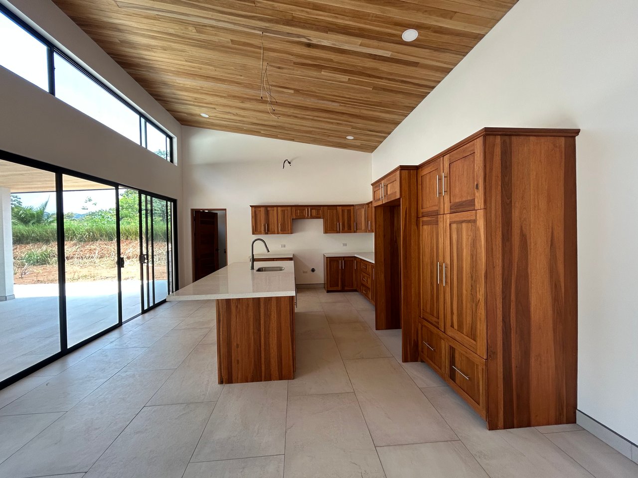 Modern Homes for Sale in Ojochal – El Tucán Paradise | Gated Community Costa Rica