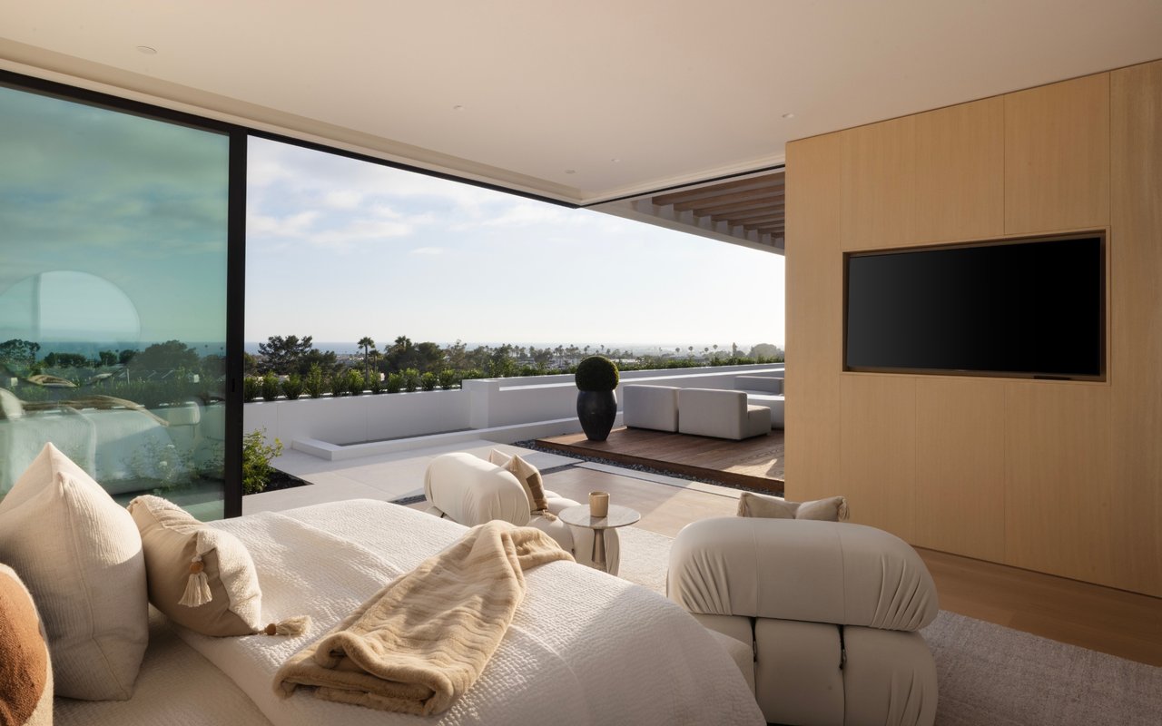 2519 Harbor View Drive