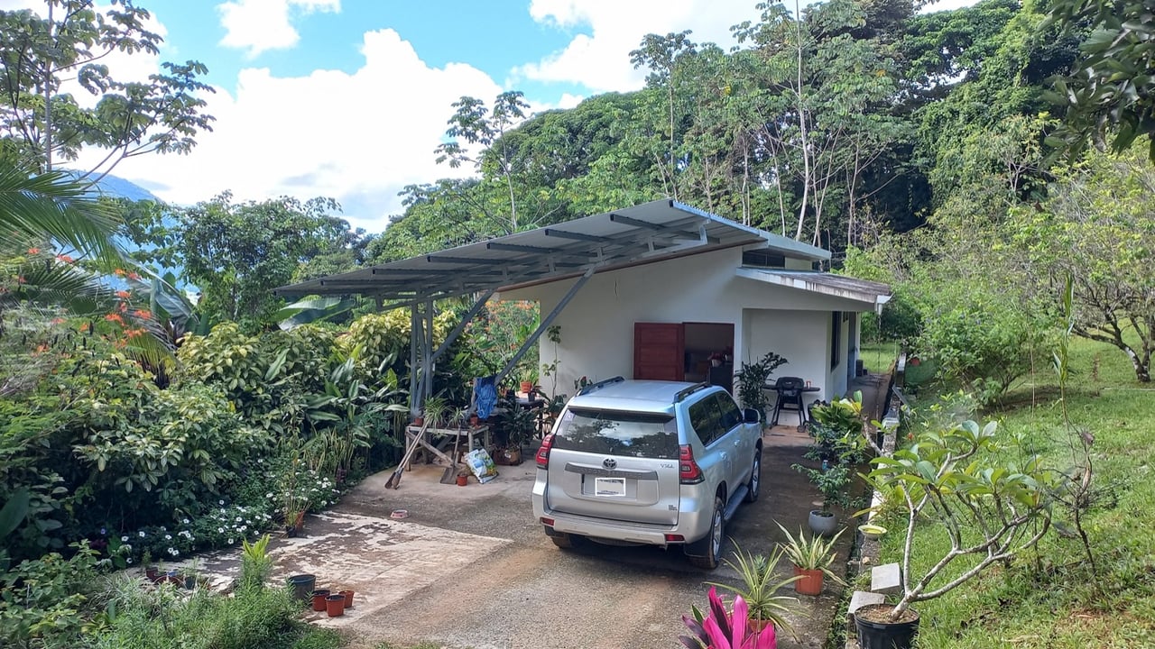 Charming Mountain Retreat with 2 Bedroom Home and Rustic Cabin