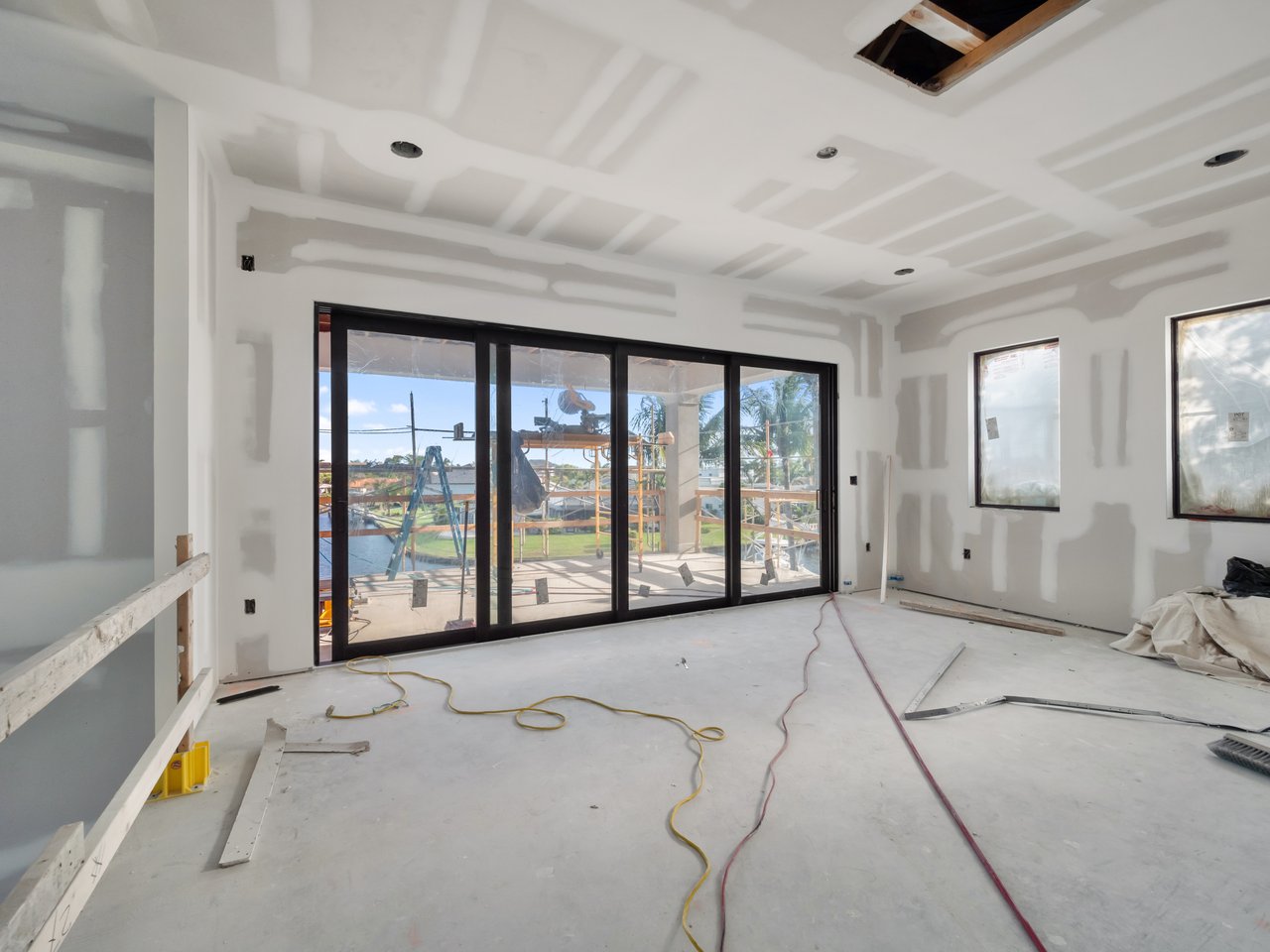 846 Cypress Lake CIR