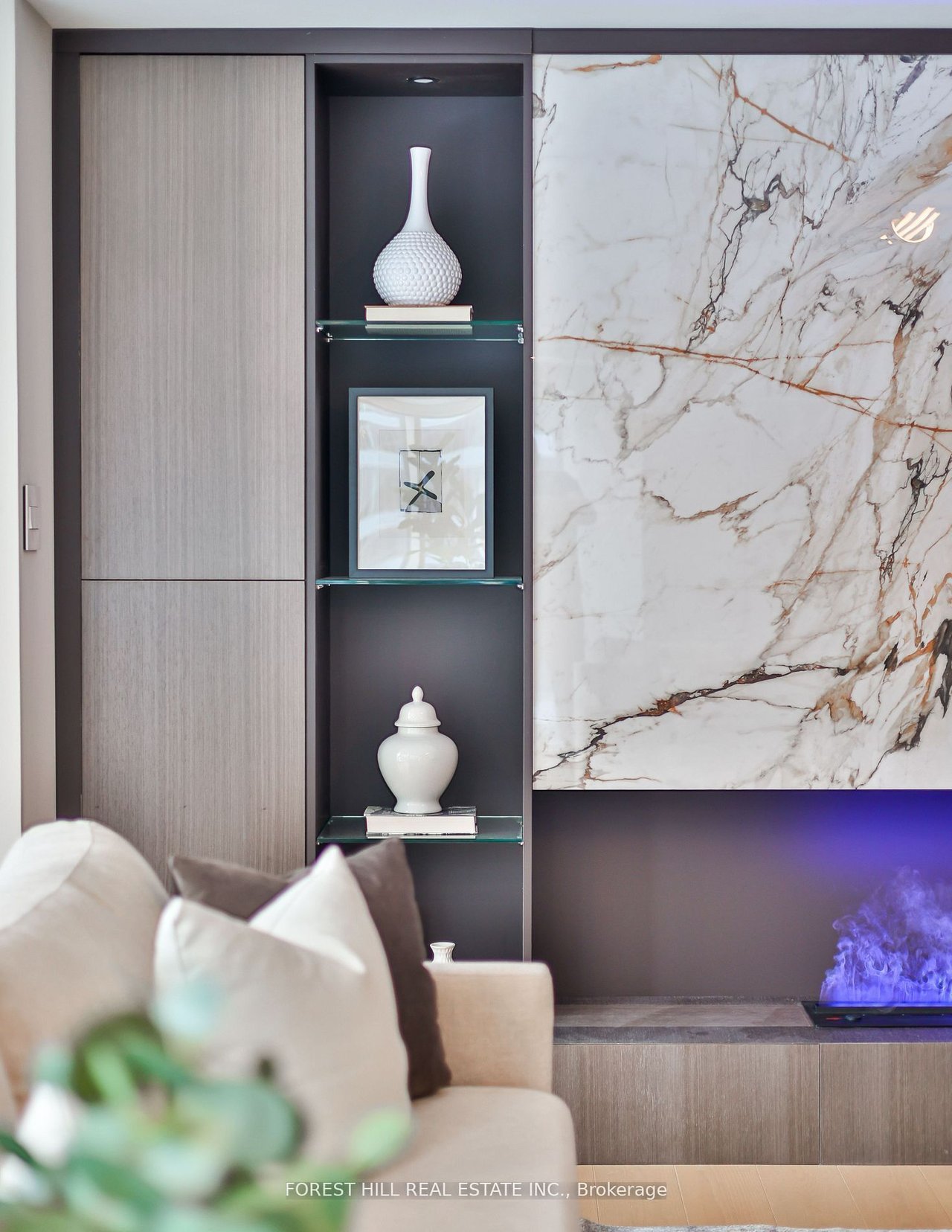 LOWER PENTHOUSE IN THE FINANCIAL DISTRICT