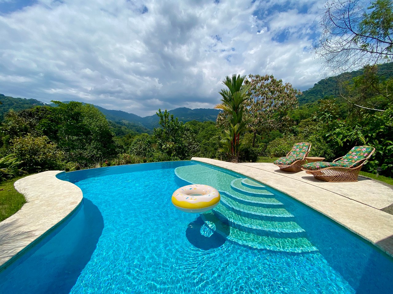 Charming 2-Bedroom Villa on 5 Acres with Creek Access and Income Potential