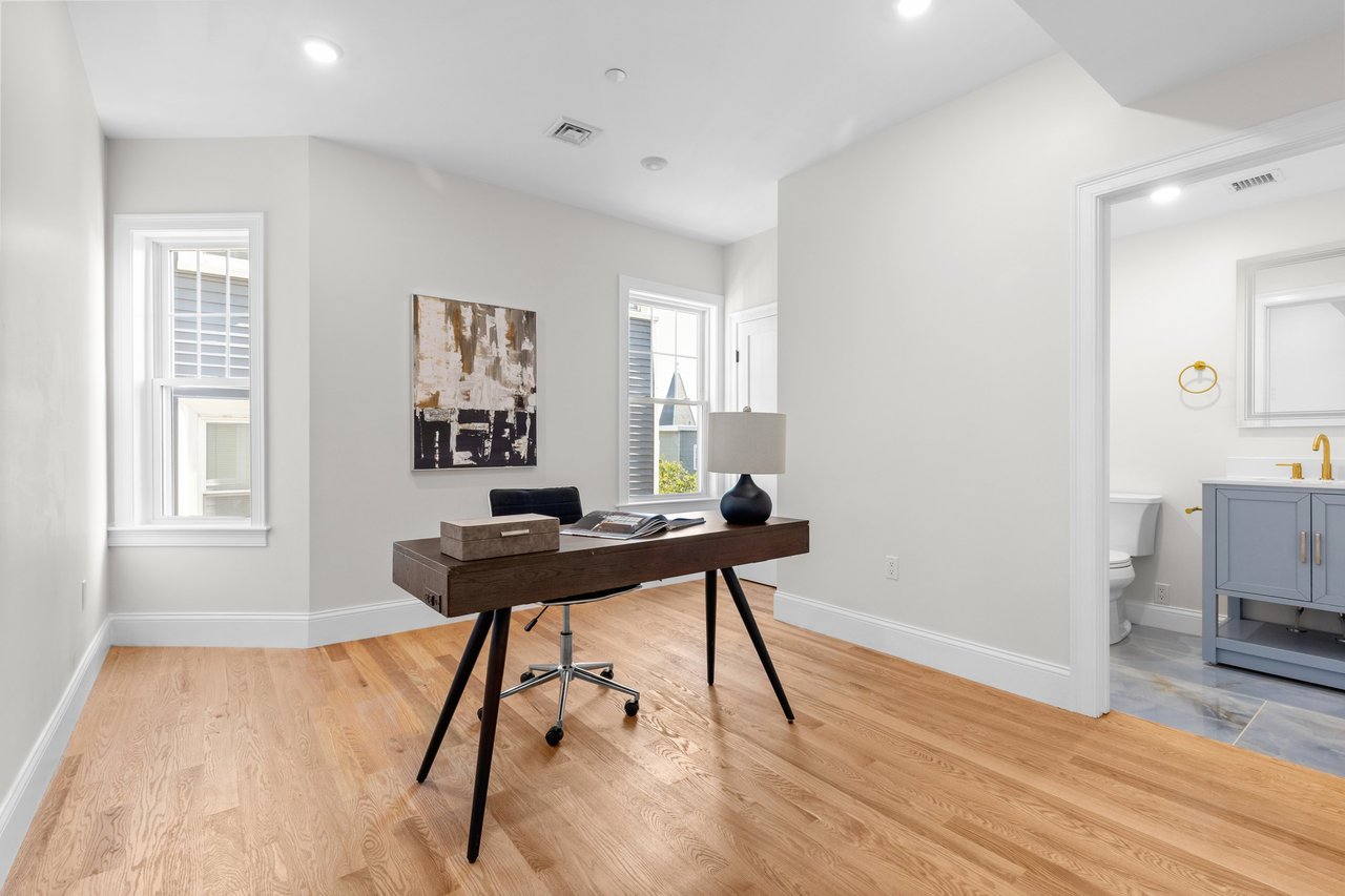 13 Langmaid Ave # 2