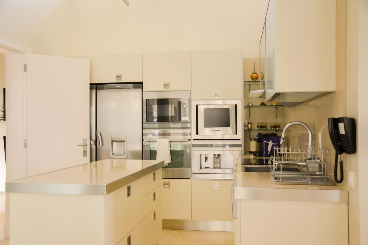 Luxury 4-Bedroom Villa with Indoor Pool – São Miguel, Azores