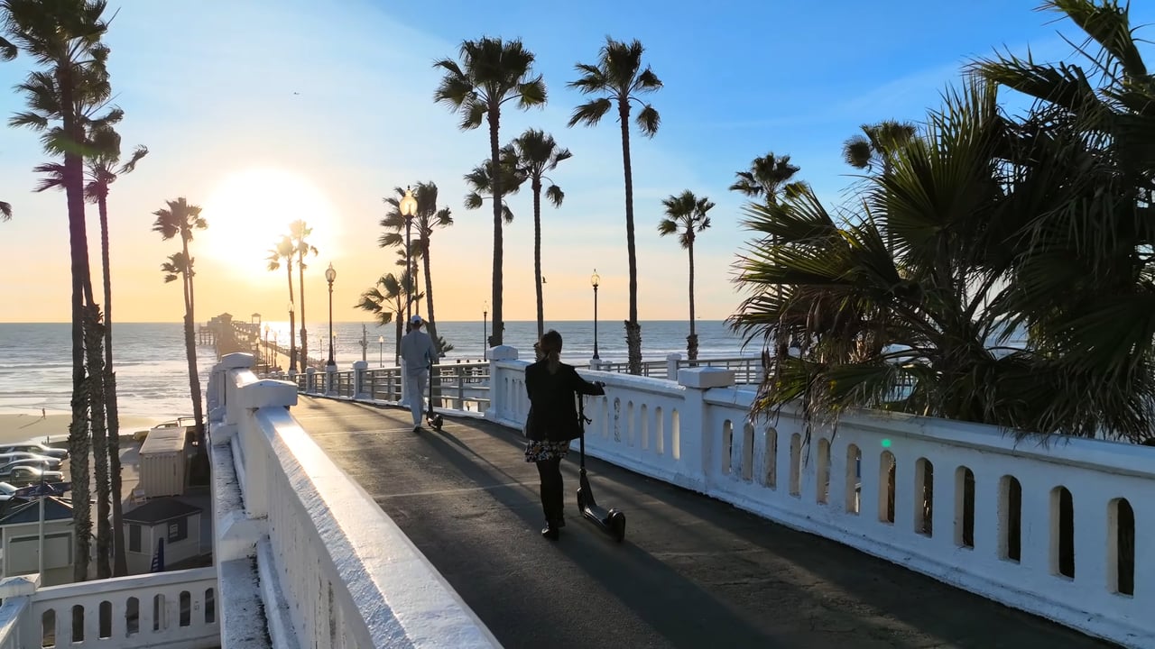 Tour a Beachside Oasis in Southern California