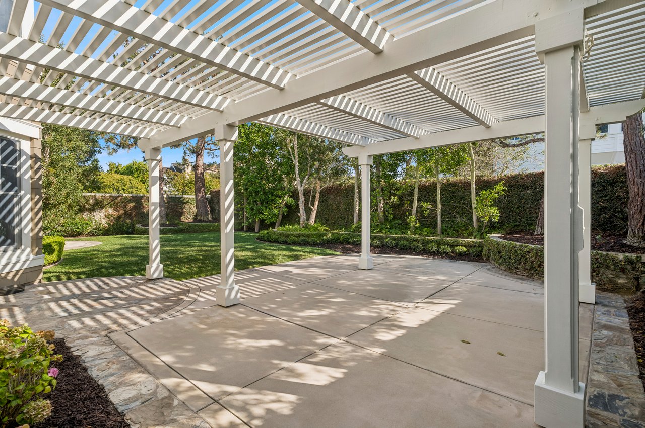 15 Jupiter Hills Drive