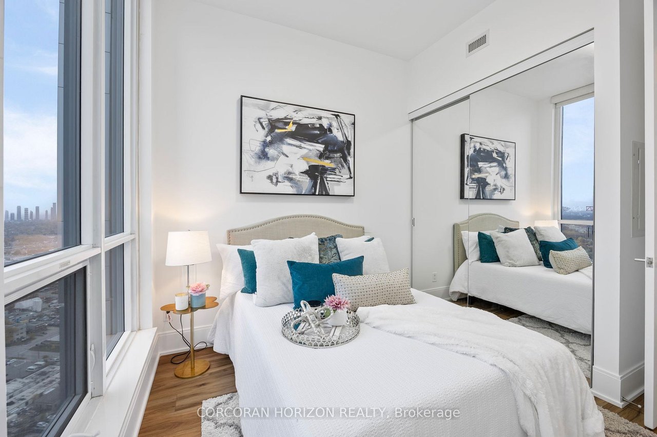 PRIME PENTHOUSE LIVING IS NOW EASY! 