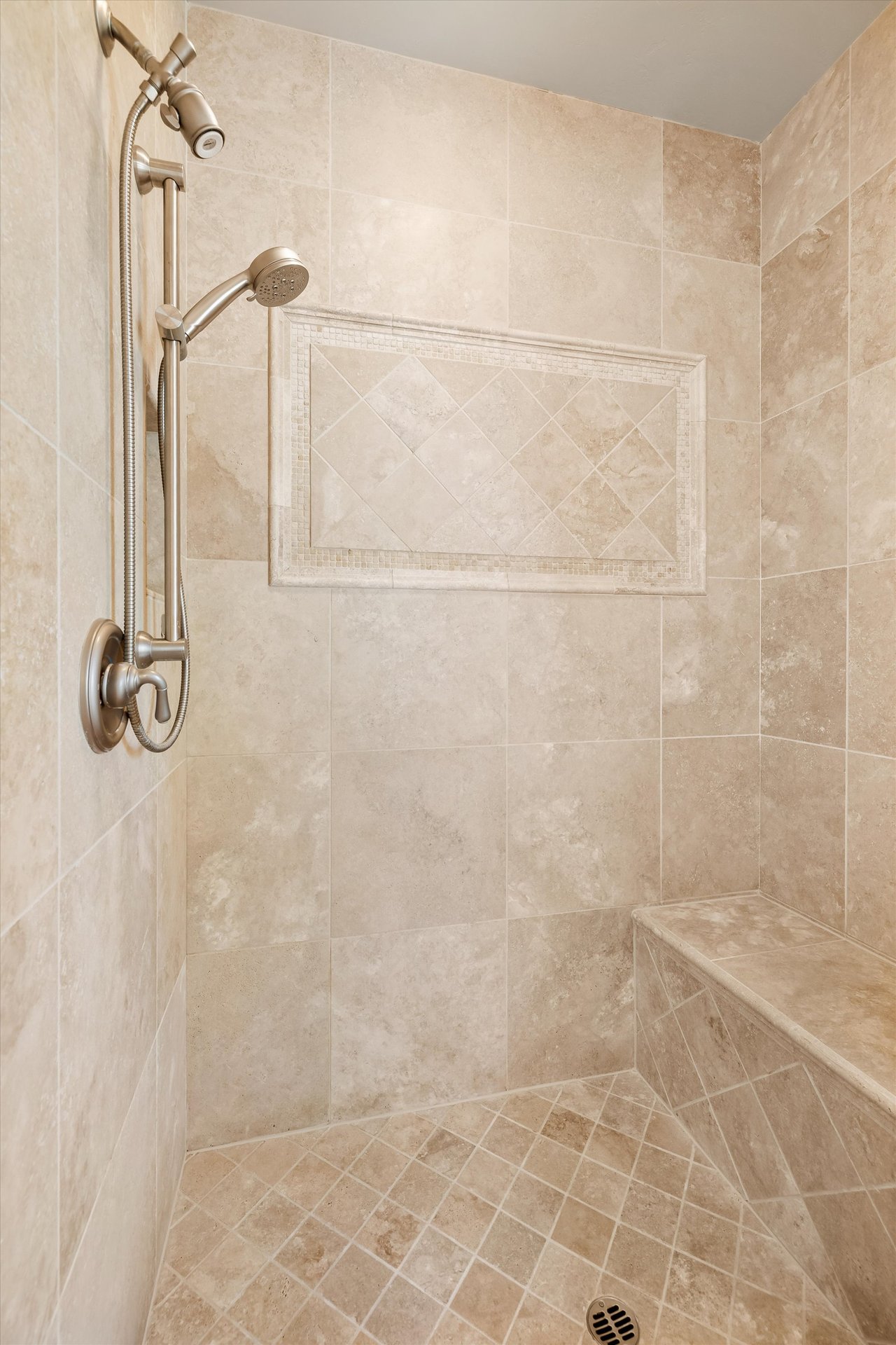 2589 NW Champion Circle