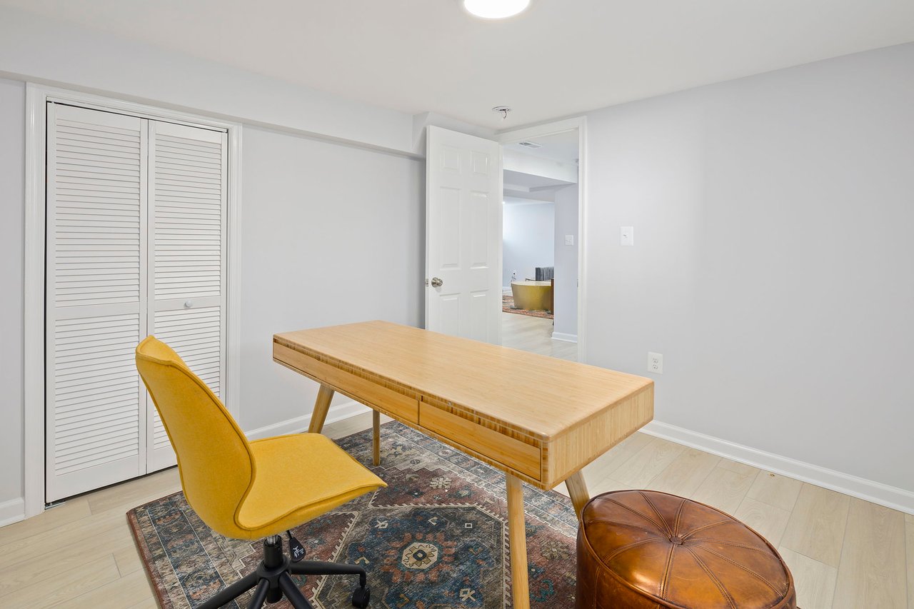 1501 Hamilton St NW