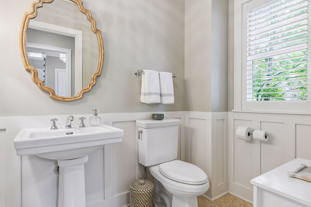 5116 Skyline Drive, Edina