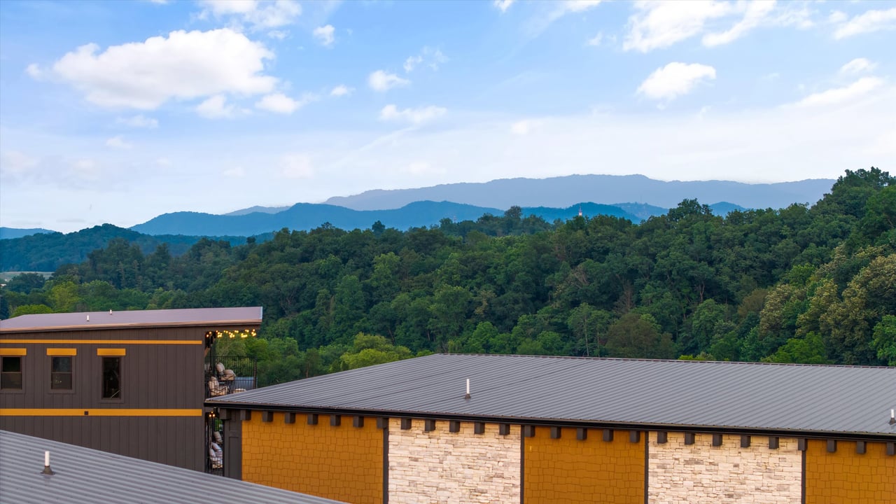 1362 Rambling Creek Way