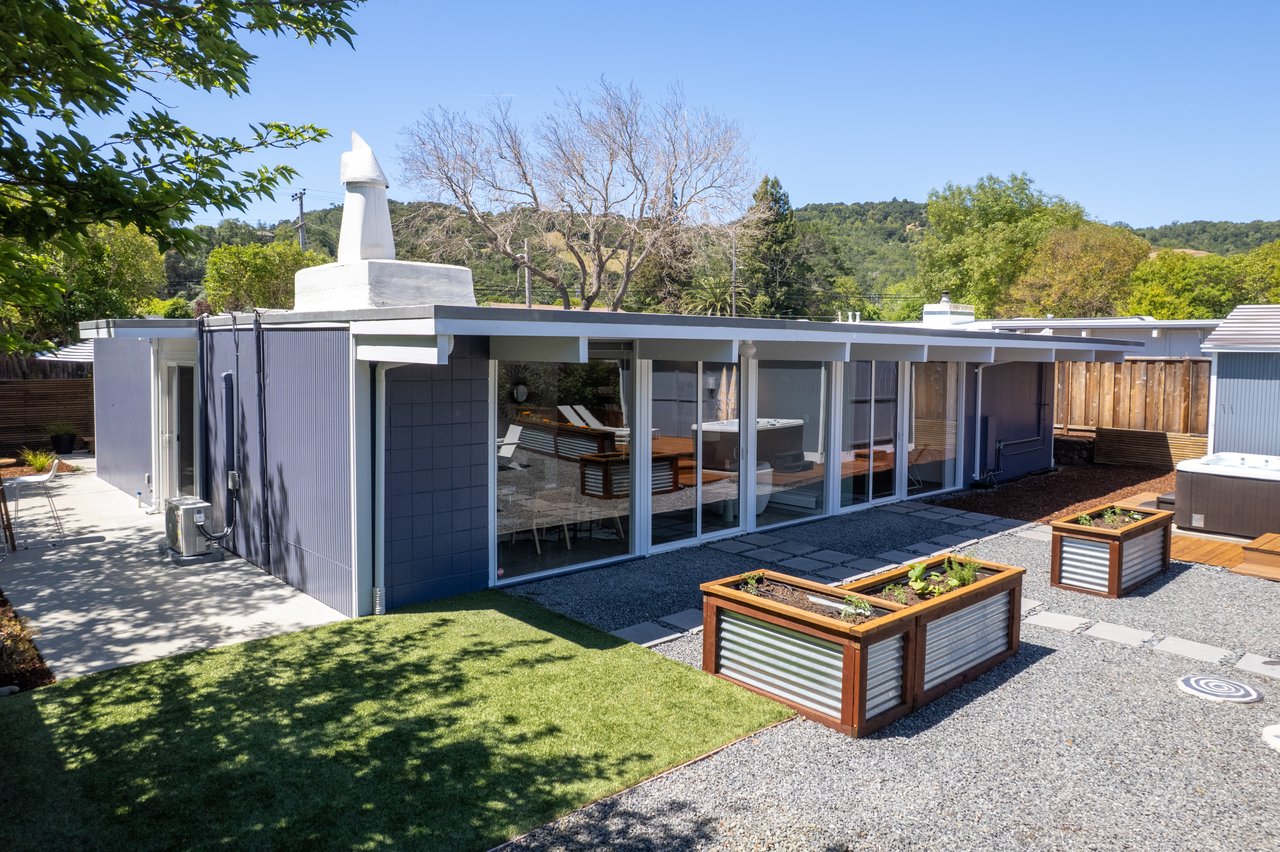 756 Del Ganado Rd