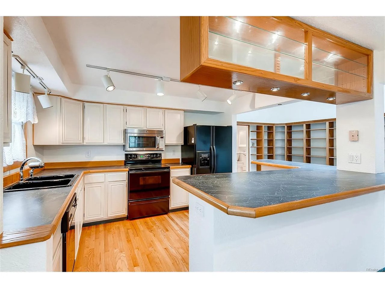 7313 Deframe Ct