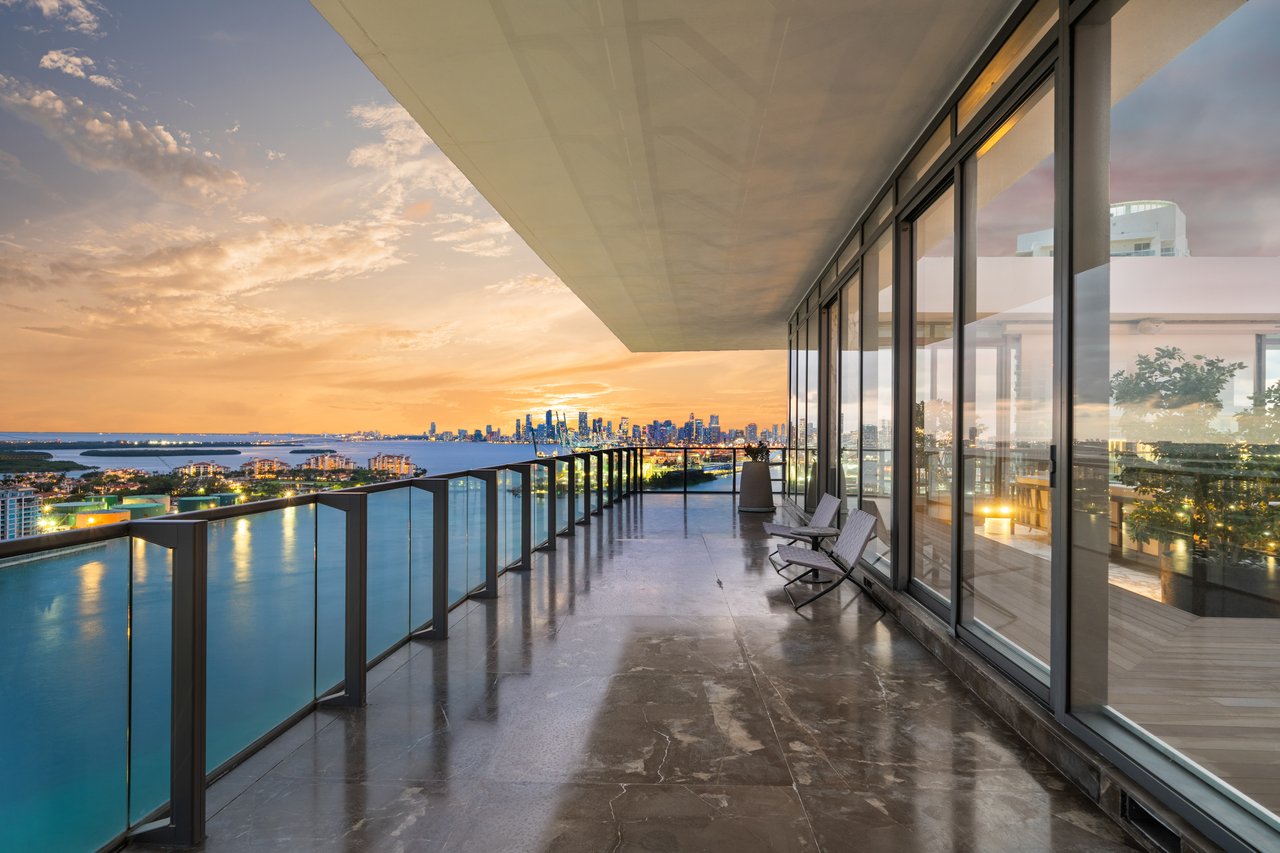 Apogee Penthouse