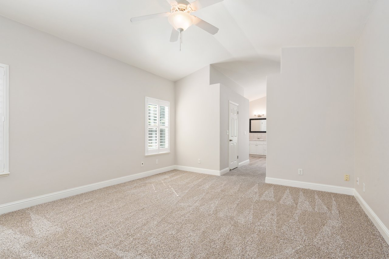5049 W Locust Ave