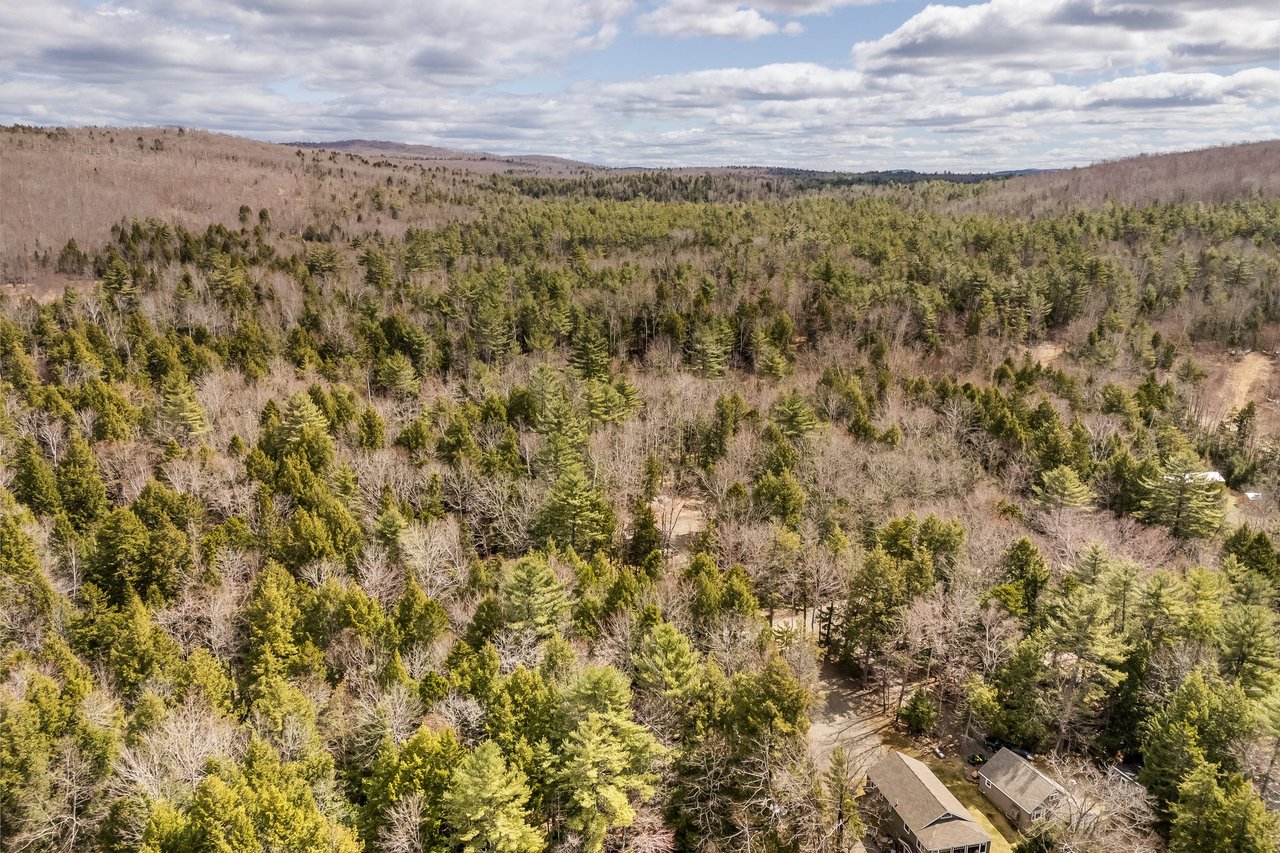 76 Cottage Shore Drive Holden, ME 04429-7003