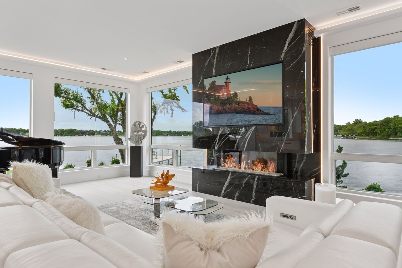 2492 Bantas Point Road, Wayzata
