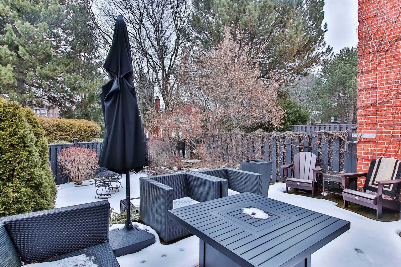 93 Confederation Way