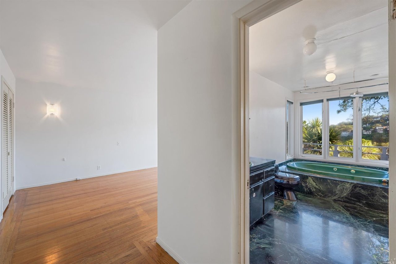75 Monte Mar Dr