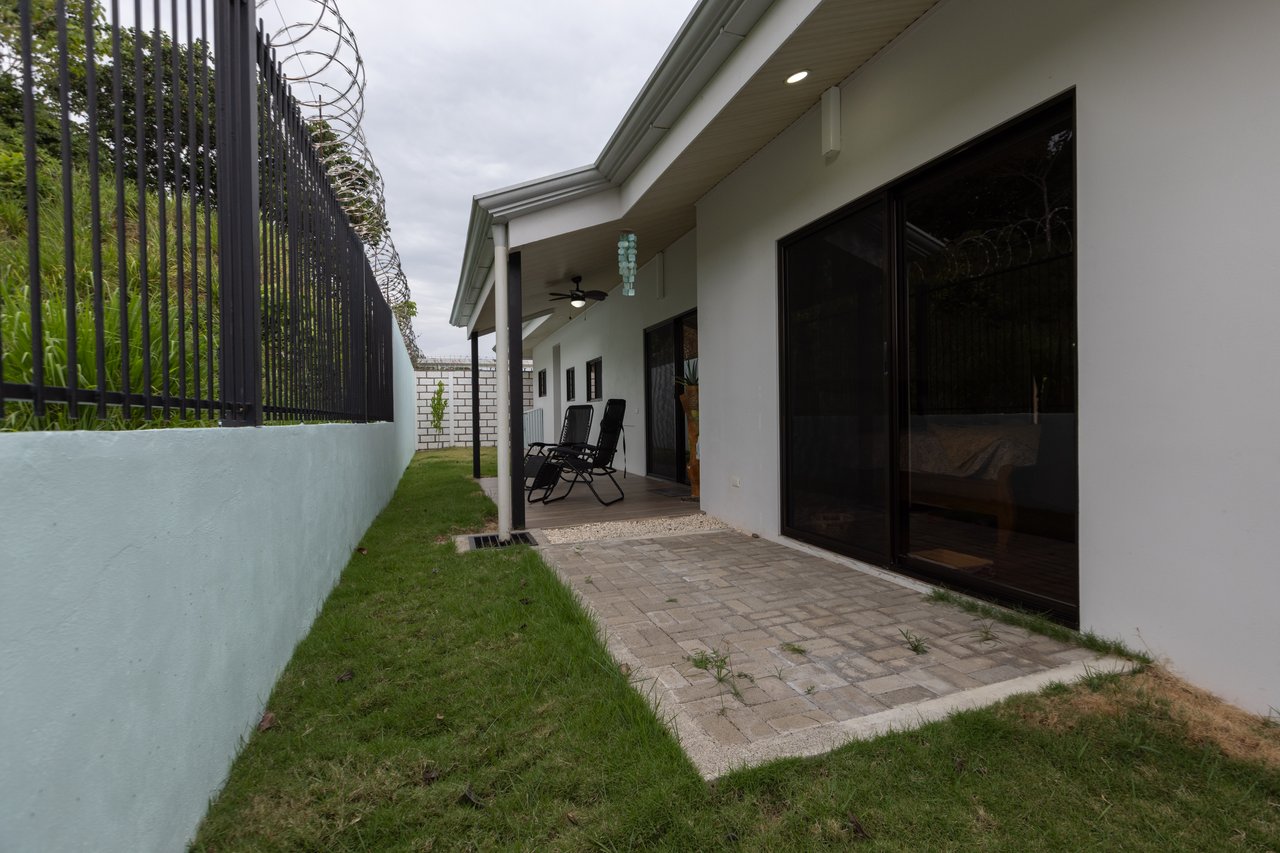 Turnkey Modern Home Near Quepos Marina – Move-In Ready! 2BDR&2BATHS
