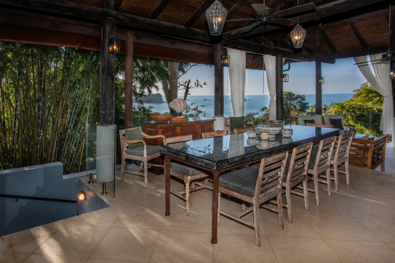Casa Vista Azul