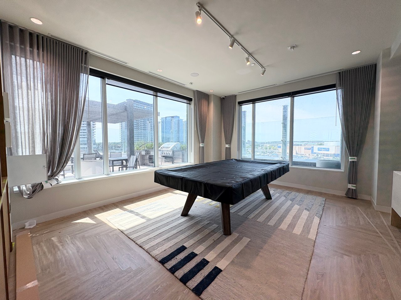 2495 Eglinton Avenue W Unit: 1703