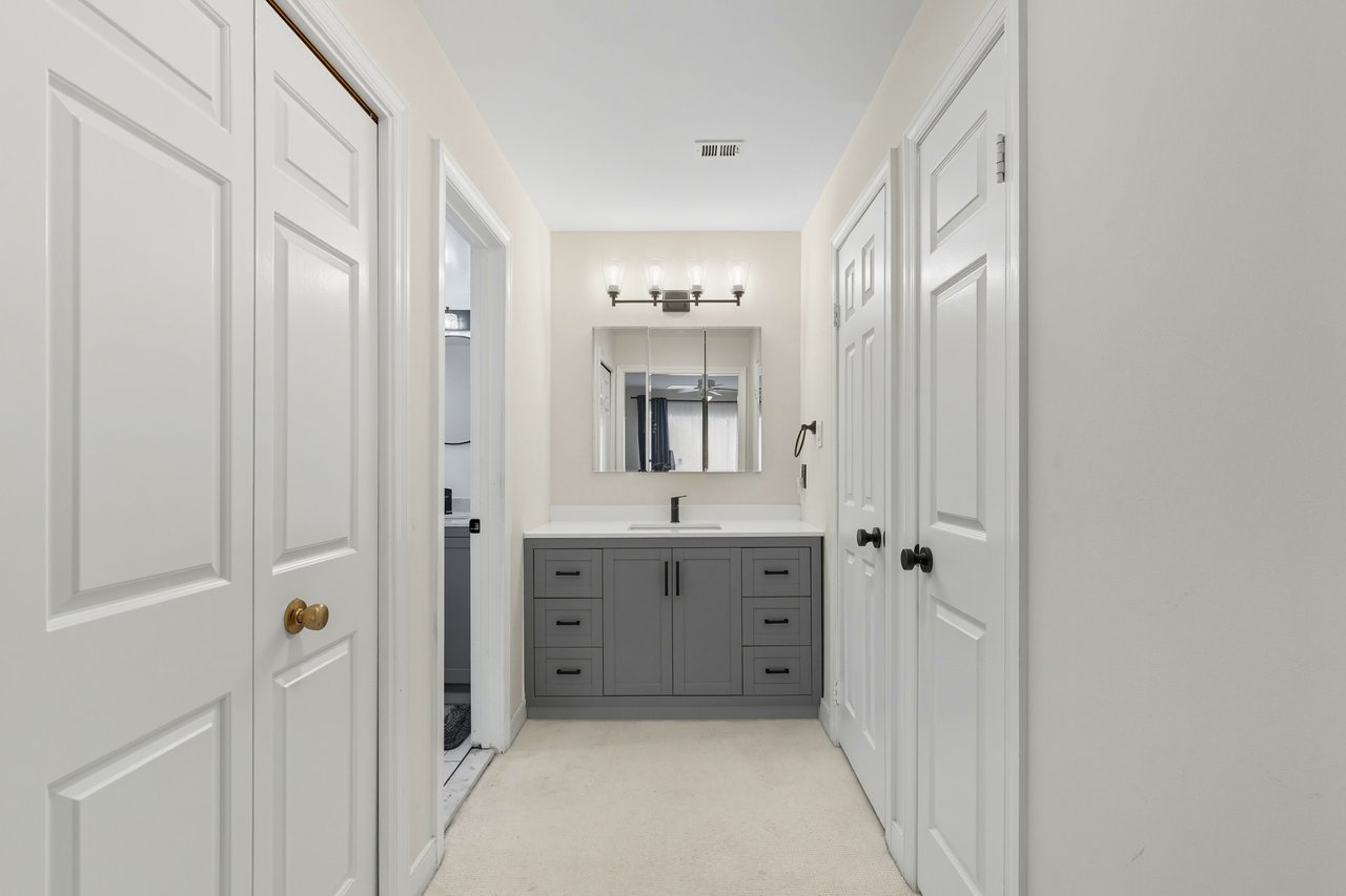 Luxury Turnkey Furnished Condo