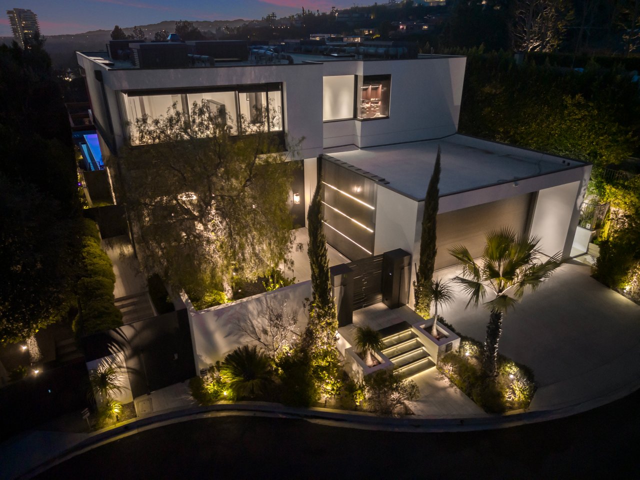1305 Collingwood Pl