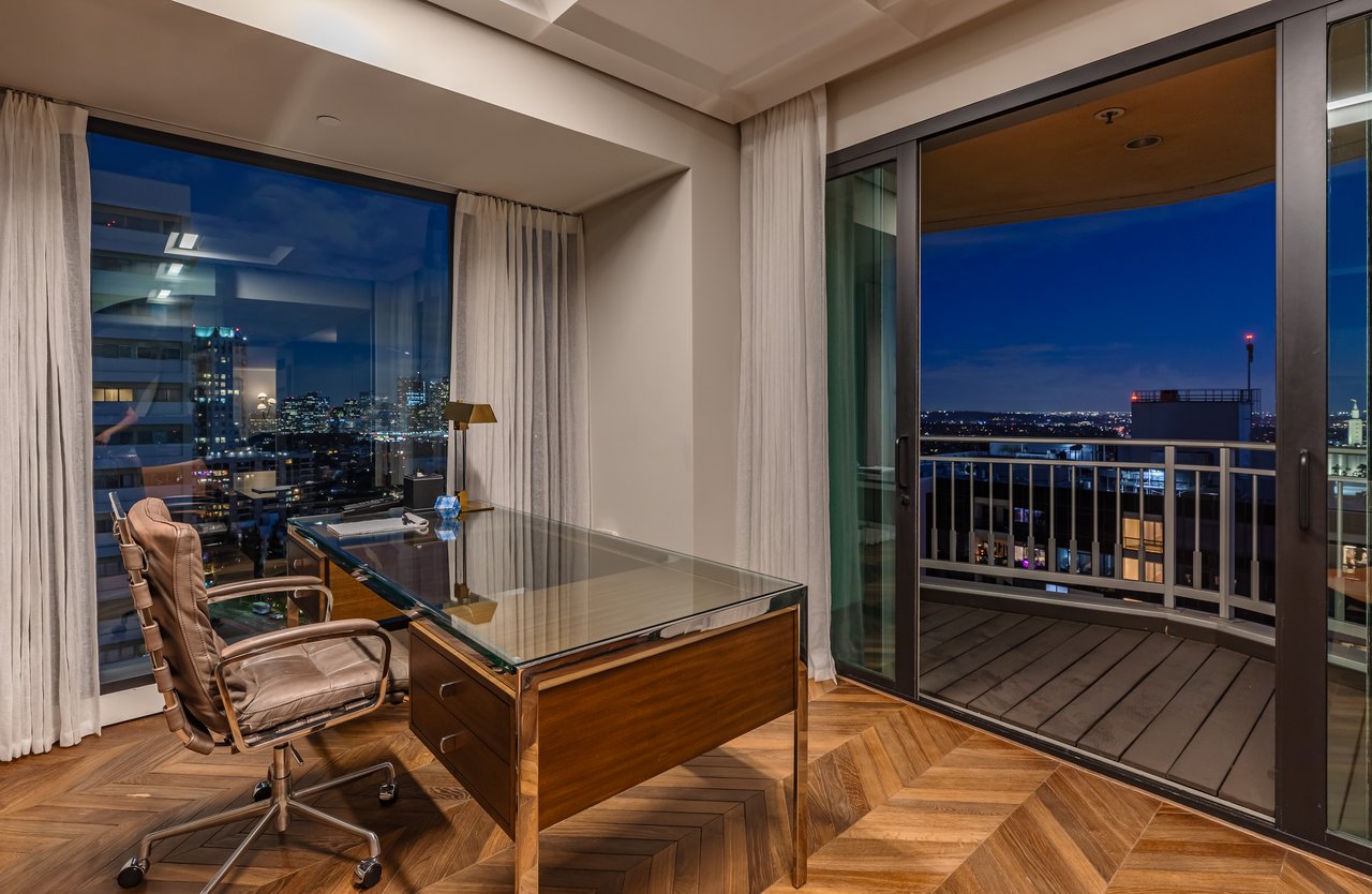 10727 Wilshire Blvd Unit: 1805, Wilshire Corridor