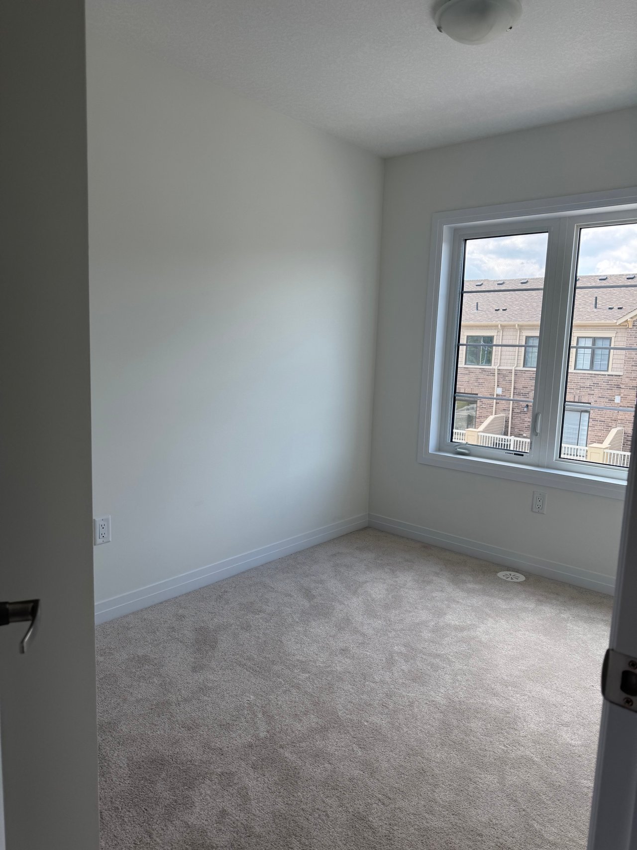 50 Lilac Lane N