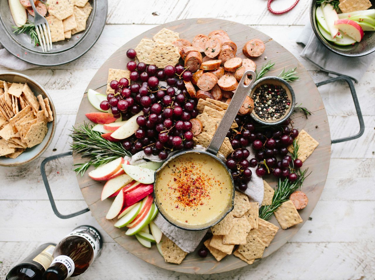 Holiday Hosting Hacks to Take the Stress Out of the Season
