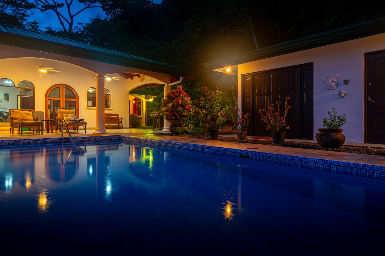 Front Ridge Ocean View Casa Mono Titi – Tres Rios, Costa Rica