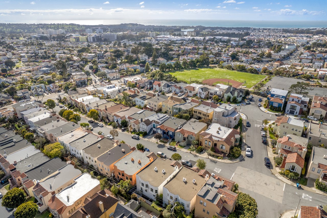 District 4 – Twin Peaks West